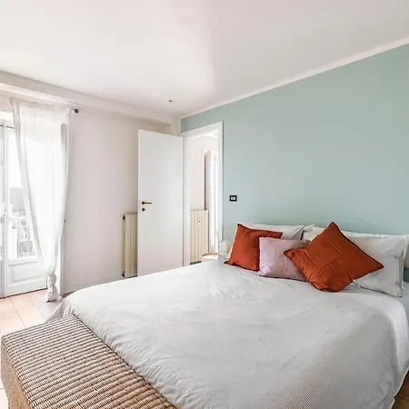 Finestra Sulla Mole By Rd Domus *